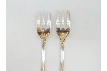フランス　クリストフル　CHRISTOFLE　マルメゾン 　マルリー　シルバーコーティング　繊細なデザインと上品な輝きが目を惹くカトラリーセット(スプーン6本、フォーク4本、ナイフ2本、お箸2膳、銀メッキ、食器)(R-075962)