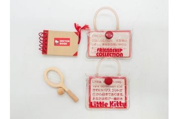 昭和レトロ　当時物　1976年頃　サンリオ　SANRIO　リトルキティ　Little Kitty　ミニチュアコレクション　Miniature Collection　キャラクターグッズなど　まとめて57点セット(ハローキティ、雑貨、2・3・8・9・11・13・16・20.・27・28・32・36・37・38・42、お菓子、おまけ、オマケ、ソフビ、ネームタグ、キーホルダー)(R-075967)