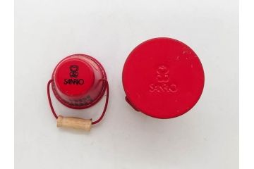 昭和レトロ　当時物　1976年頃　サンリオ　SANRIO　リトルキティ　Little Kitty　ミニチュアコレクション　Miniature Collection　キャラクターグッズなど　まとめて57点セット(ハローキティ、雑貨、2・3・8・9・11・13・16・20.・27・28・32・36・37・38・42、お菓子、おまけ、オマケ、ソフビ、ネームタグ、キーホルダー)(R-075967)
