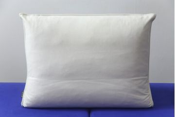 中古　美品　2022年購入　Ligne roset(リーン・ロゼ)　ROSETPrado(ロゼプラド)　デザイン性にこだわりを感じるスタイリッシュな3Pソファ(リーンロゼ、3人掛けソファ、三人掛け、トリプルソファ)(R-075970)