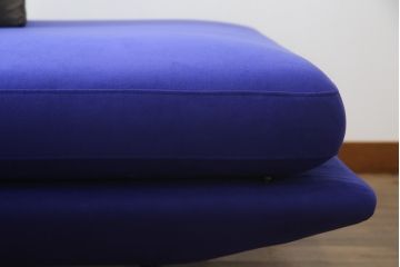 中古　美品　2022年購入　Ligne roset(リーン・ロゼ)　ROSETPrado(ロゼプラド)　デザイン性にこだわりを感じるスタイリッシュな3Pソファ(リーンロゼ、3人掛けソファ、三人掛け、トリプルソファ)(R-075970)
