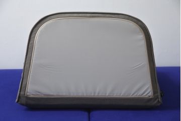 中古　美品　2022年購入　Ligne roset(リーン・ロゼ)　ROSETPrado(ロゼプラド)　デザイン性にこだわりを感じるスタイリッシュな3Pソファ(リーンロゼ、3人掛けソファ、三人掛け、トリプルソファ)(R-075970)