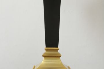 中古　EURO CASA(ユーロカーサ)取り扱い　最高級　VERSACE HOME(ヴェルサーチホーム)　MEDUSA(メデューサ)　ゴージャスな空間を演出するテーブルランプ(卓上照明、テーブルライト、デスクスタンド、スタンドライト)(R-075973)