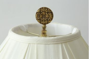 中古　サァラ麻布取り扱い　WILDWOOD JAPAN(ワイルドウッドジャパン)　和モダンテイストの空間演出にぴったりの卓上照明(テーブルライト、スタンドライト、テーブルスタンド)(R-075975)