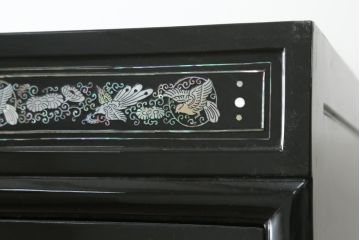 アジアンビンテージ　高級品　韓国民芸家具　圧巻の螺鈿(ラデン)細工がインパクト抜群のワードローブ(洋服タンス、収納棚、ヴィンテージ)(R-075976)