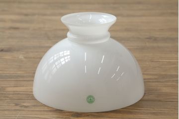 アンティーク照明　ヨーロッパ　高級品!!　陶器製の油タンクと豪華な真鍮製の吊り金具が魅力的なオイルランプ(天井照明、吊り下げランプ、ランタン、ハンギングランプ)(R-075983)