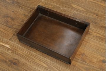 イギリスアンティーク　オーク材　落ち着いた色味とクラシカルな佇まいが目を惹くサイドボード(サイドキャビネット、戸棚、収納棚、英国)(R-075988)