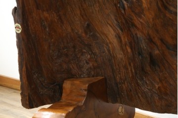 中古　特大!!　漆塗り　木の質感そのままで存在感抜群!屋久杉材の衝立て　定価約400万円　(R-075989)