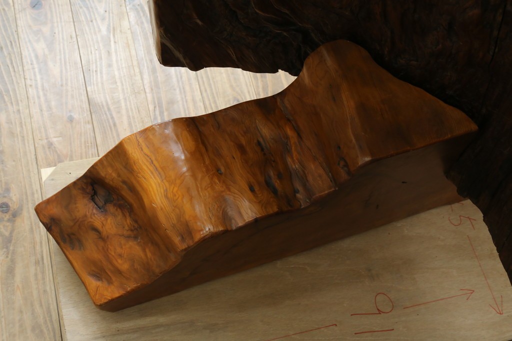 中古　特大!!　漆塗り　木の質感そのままで存在感抜群!屋久杉材の衝立て　定価約400万円　(R-075989)