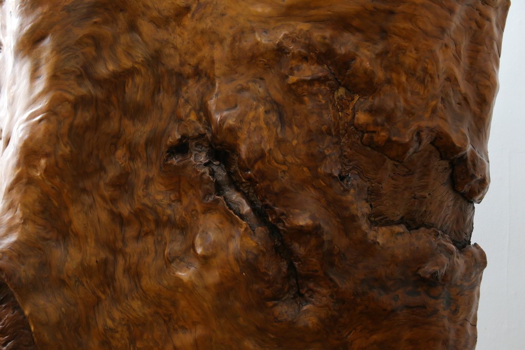 中古　特大!!　漆塗り　木の質感そのままで存在感抜群!屋久杉材の衝立て　定価約400万円　(R-075989)