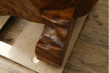 中古　特大!!　漆塗り　木の質感そのままで存在感抜群!屋久杉材の衝立て　定価約400万円　(R-075989)