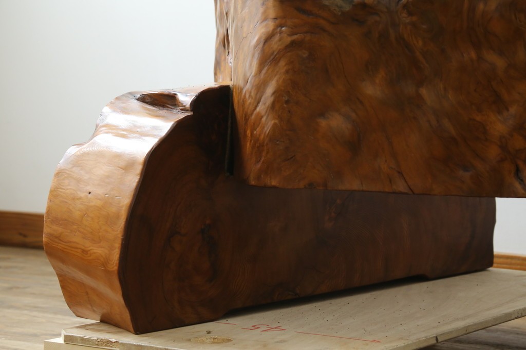 中古　特大!!　漆塗り　木の質感そのままで存在感抜群!屋久杉材の衝立て　定価約400万円　(R-075989)