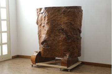 中古　特大!!　屋久杉　漆塗り　木の質感そのままで存在感抜群の衝立て(パーテーション、衝い立て、つい立て、間仕切り、仕切り、ディスプレイ)(定価約400万円)(R-075989)