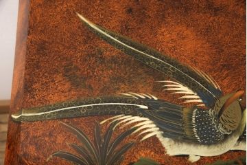 ヴィンテージ家具　繊細な絵柄が目を引くシノワズリ様式のサイドボード(サイドキャビネット、リビングボード、引き出し、収納棚、戸棚)(R-076000)