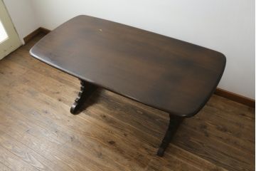 イギリスビンテージ　ERCOL(アーコール)　クラシカルな雰囲気漂うダイニングテーブル(4人掛け、6人掛け、食卓、作業台、ヴィンテージ、英国、北欧)(R-076002)