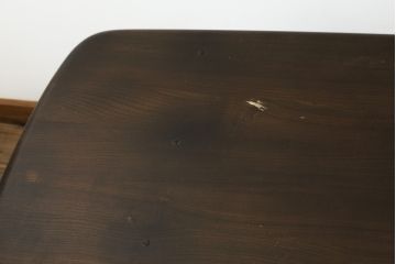 イギリスビンテージ　ERCOL(アーコール)　クラシカルな雰囲気漂うダイニングテーブル(4人掛け、6人掛け、食卓、作業台、ヴィンテージ、英国、北欧)(R-076002)
