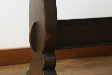 イギリスビンテージ　ERCOL(アーコール)　クラシカルな雰囲気漂うダイニングテーブル(4人掛け、6人掛け、食卓、作業台、ヴィンテージ、英国、北欧)(R-076002)