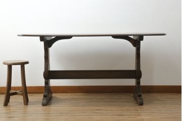 イギリスビンテージ　ERCOL(アーコール)　クラシカルな雰囲気漂うダイニングテーブル(4人掛け、6人掛け、食卓、作業台、ヴィンテージ、英国、北欧)(R-076002)