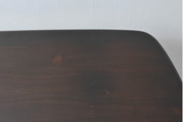 イギリスヴィンテージ　ERCOL(アーコール)　クラシカルな雰囲気漂うダイニングテーブル(4人掛け、6人掛け、食卓、作業台、ヴィンテージ、英国、北欧)(R-076002)