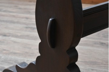 イギリスヴィンテージ　ERCOL(アーコール)　クラシカルな雰囲気漂うダイニングテーブル(4人掛け、6人掛け、食卓、作業台、ヴィンテージ、英国、北欧)(R-076002)