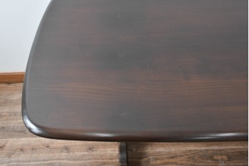 イギリスヴィンテージ　ERCOL(アーコール)　クラシカルな雰囲気漂うダイニングテーブル(4人掛け、6人掛け、食卓、作業台、ヴィンテージ、英国、北欧)(R-076002)