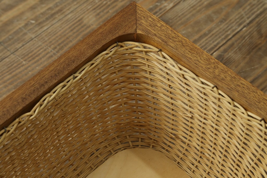 デンマークヴィンテージ　チーク材　キャスターとカゴ付きで便利なソーイングワゴン　(R-076005)