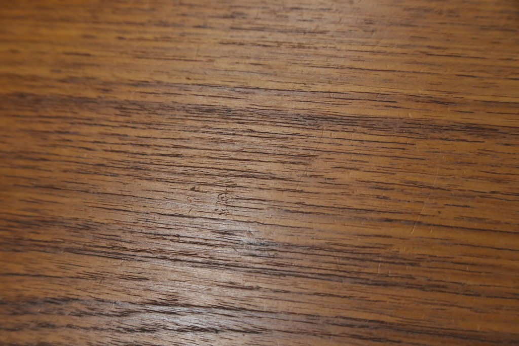 デンマークヴィンテージ　チーク材　キャスターとカゴ付きで便利なソーイングワゴン　(R-076005)