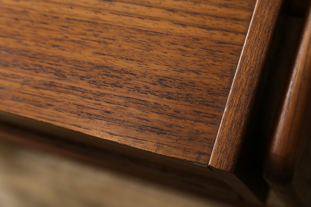 デンマークヴィンテージ　チーク材　キャスターとカゴ付きで便利なソーイングワゴン　(R-076005)