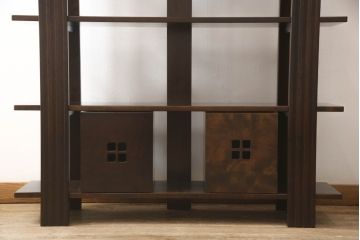 中古　美品　星野民藝(星野民芸)　個性的な木目が魅力的な飾り棚(キャビネット、シェルフ、オープンラック、本棚)(R-076007)