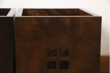 中古　美品　星野民藝(星野民芸)　個性的な木目が魅力的な飾り棚(キャビネット、シェルフ、オープンラック、本棚)(R-076007)