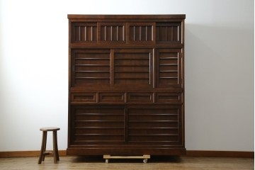 中古　美品　松本民芸家具　和モダンな雰囲気を醸し出す舞良型食器棚　定価約133万円　(R-076011)