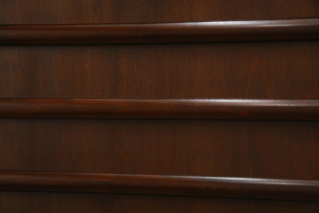 中古　美品　松本民芸家具　和モダンな雰囲気を醸し出す舞良型食器棚　定価約133万円　(R-076011)