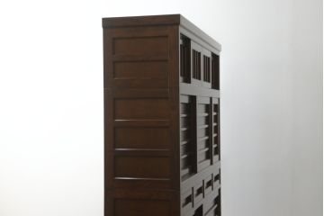 中古　美品　松本民芸家具　和モダンな雰囲気を醸し出す舞良型食器棚(キャビネット、水屋箪笥、収納棚、戸棚)(定価約133万円)(R-076011)
