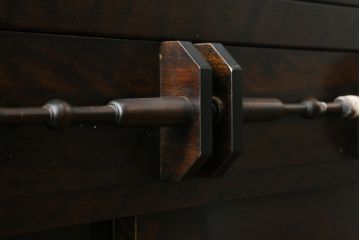 中古　星野民芸(星野民藝)　落ち着いたシックな色合いが魅力のキャビネット(水屋箪笥、食器棚、収納棚、戸棚)(R-076012)