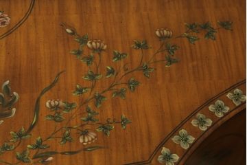 中古　美品　希少モデル　DREXEL HERITAGE(ドレクセルヘリテイジ)　Nine Elms(ナイン エルムス)　上品な佇まいが魅力的なサイドボード(サイドキャビネット、収納棚、戸棚、引き出し)(R-076013)