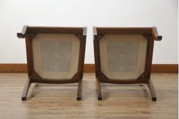 中古　スペイン製　バロッサバレンティ(VARO,S.A. VALENTI)　緩やかな曲線を描くデザインが美しいダイニングチェア2脚セット(椅子、イス)(定価2脚で約30万円)(R-076018)