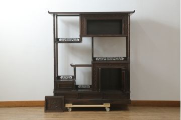 和製ビンテージ　民芸家具　縞黒檀(シマコクタン)無垢材　上品な色味と艶が魅力的な飾り棚(茶棚、違い棚、収納棚、戸棚、ヴィンテージ)(R-076019)