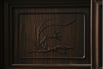 和製ビンテージ　民芸家具　縞黒檀(シマコクタン)無垢材　上品な色味と艶が魅力的な飾り棚(茶棚、違い棚、収納棚、戸棚、ヴィンテージ)(R-076019)