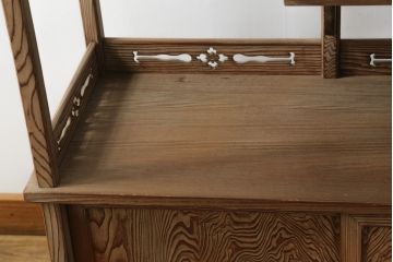 和製ビンテージ　高級杉材　流れるような美しい杢目が目を惹く飾り棚(茶棚、茶箪笥、収納棚、戸棚、キャビネット、ヴィンテージ)(R-076020)
