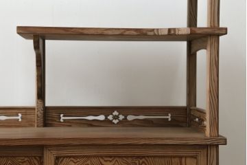 和製ビンテージ　高級杉材　流れるような美しい杢目が目を惹く飾り棚(茶棚、茶箪笥、収納棚、戸棚、キャビネット、ヴィンテージ)(R-076020)