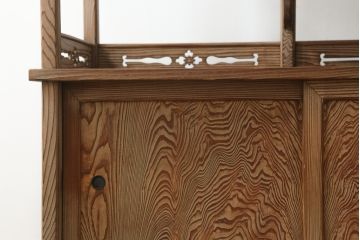 和製ビンテージ　高級杉材　流れるような美しい杢目が目を惹く飾り棚(茶棚、茶箪笥、収納棚、戸棚、キャビネット、ヴィンテージ)(R-076020)