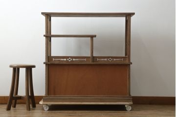 和製ビンテージ　高級杉材　流れるような美しい杢目が目を惹く飾り棚(茶棚、茶箪笥、収納棚、戸棚、キャビネット、ヴィンテージ)(R-076020)