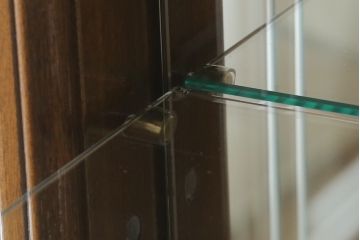 中古　イタリア製　Mobili Signoretto(モビリ シグノレット)　堂々とし佇まいが魅力的なガラスケース(キュリオケース、キャビネット、飾り棚、収納棚)(R-076022)