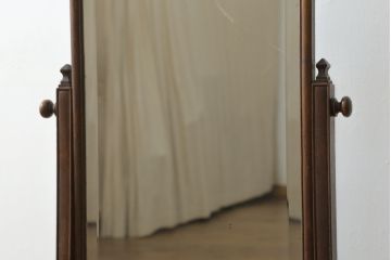 和製アンティーク　高級品!!　総桑材　上質な和の空間づくりにおすすめの彫刻入り姿見(スタンドミラー、鏡)(R-076026)