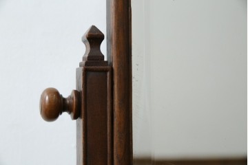 和製アンティーク　高級品!!　総桑材　上質な和の空間づくりにおすすめの彫刻入り姿見　(R-076026)