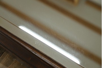 和製アンティーク　高級品!!　総桑材　上質な和の空間づくりにおすすめの彫刻入り姿見　(R-076026)