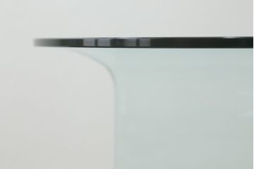 中古　モダンでユニークなデザインが目を惹くサイドテーブル(花台、飾り台)(R-076028)