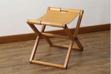 中古　HERMES(エルメス)　本革　PIPPAシリーズ　イエローカラーのレザーが魅力的な折り畳み式チェア(スツール、折りたたみ、イス)(定価約160万円)(R-076033)