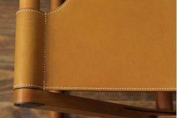 中古　HERMES(エルメス)　本革　PIPPAシリーズ　イエローカラーのレザーが魅力的な折り畳み式チェア(スツール、折りたたみ、イス)(定価約160万円)(R-076033)