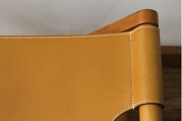 中古　HERMES(エルメス)　本革　PIPPAシリーズ　イエローカラーのレザーが魅力的な折り畳み式チェア(スツール、折りたたみ、イス)(定価約160万円)(R-076033)